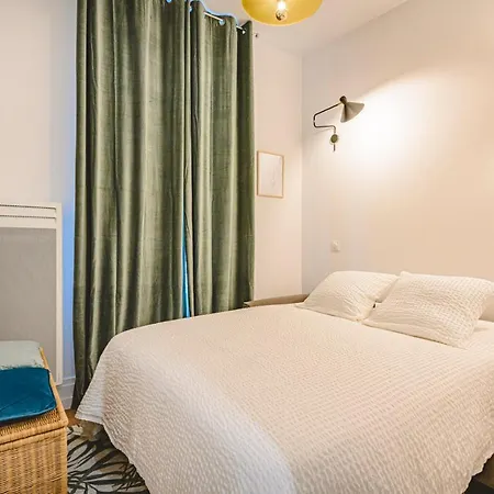 Hyper-centre - Cathedrale - Mairie Daire Reims