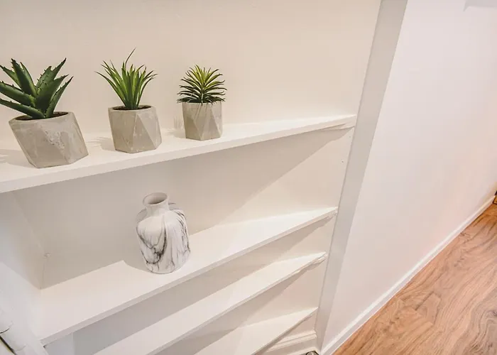 Hyper-centre - Cathedrale - Mairie *